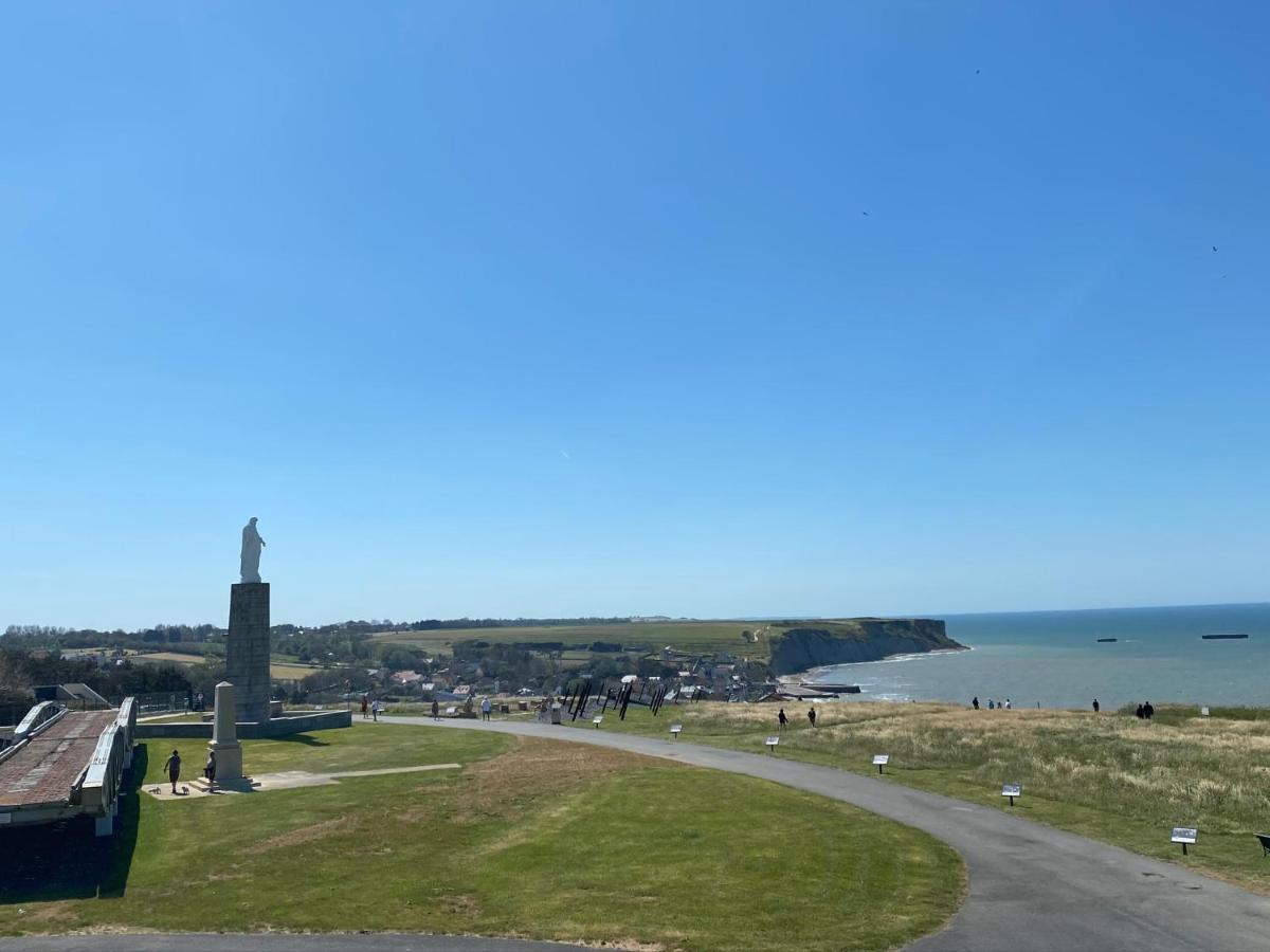 La Lumineuz Au Coeur Des Plages Du Debarquement Creully sur Seulles 外观 照片